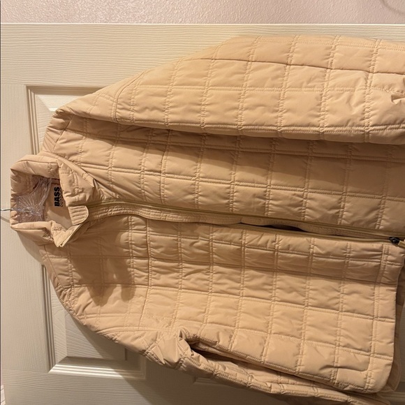 #51 Bass Outdoor women’s oversized puffer jacket - No Hood - Picture 2 of 5